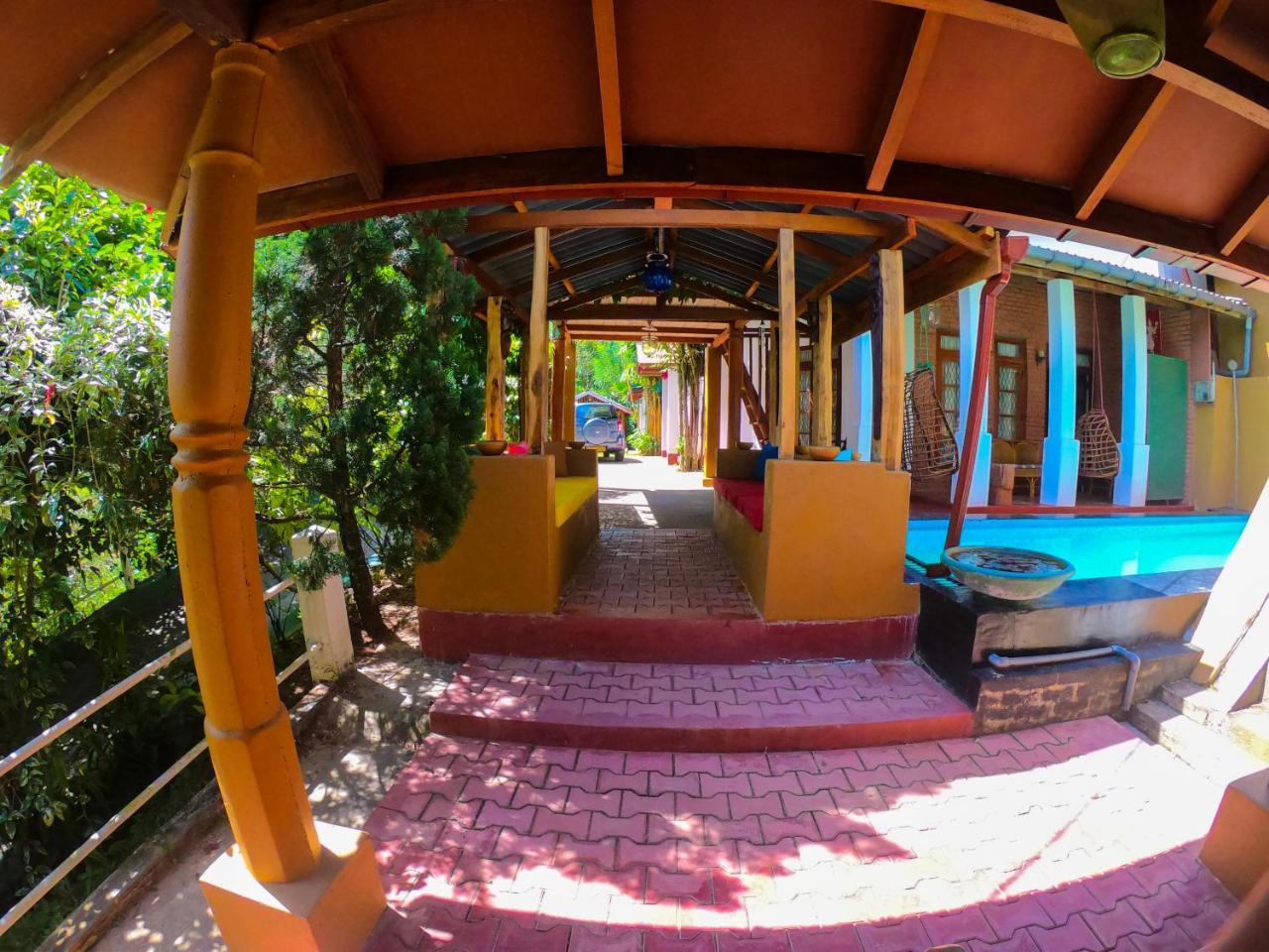 Hotel Plantation Retreat Pathadumbara Esterno foto